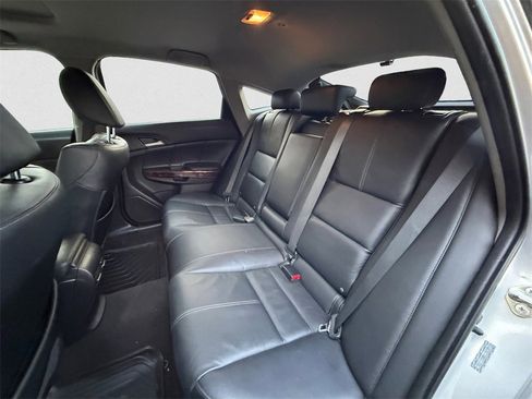 Used 2010 Honda Crosstour EX-L image 13