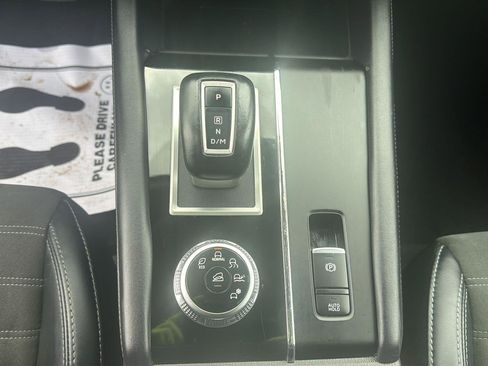Used 2024 Mitsubishi Outlander SE FWD image 25