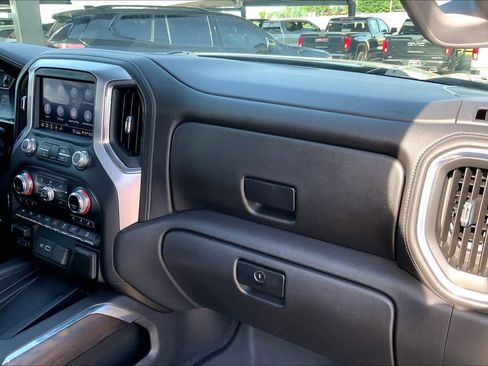 Used 2020 GMC Sierra 1500 SLT w/ SLT Premium Plus Package AWD/4WD image 18