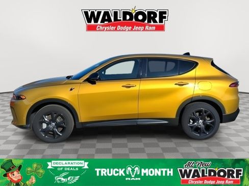 New 2024 Dodge Hornet R/T Plus w/ Tech Pack Plus w/o Parking image 4