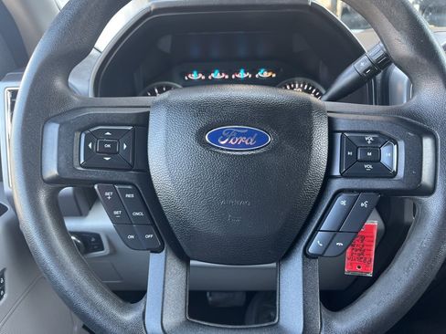 Used 2015 Ford F150 XLT image 16