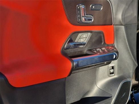 New 2025 Mercedes-Benz GLB 35 AMG 4MATIC image 7