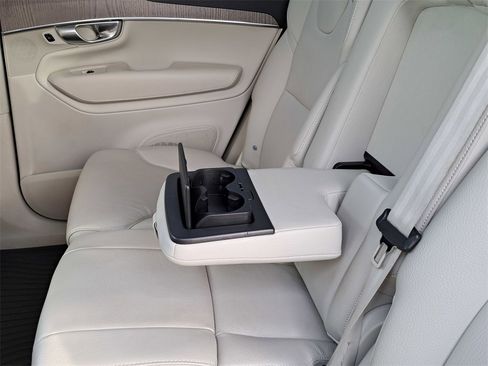 Used 2024 Volvo XC90 B5 Plus w/ Protection Package image 27