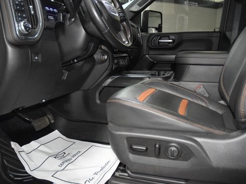 Used 2020 GMC Sierra 2500 AT4 w/ AT4 Premium Package image 44
