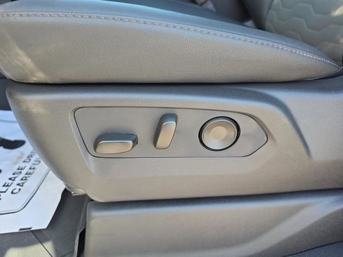 Used 2026 Chevrolet Silverado 2500 ZR2 AWD/4WD image 26