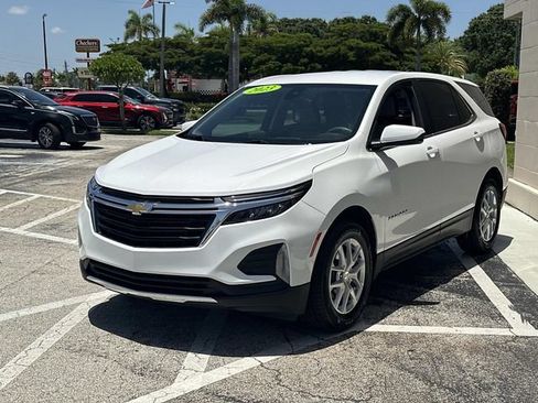 Used 2022 Chevrolet Equinox LT FWD image 3