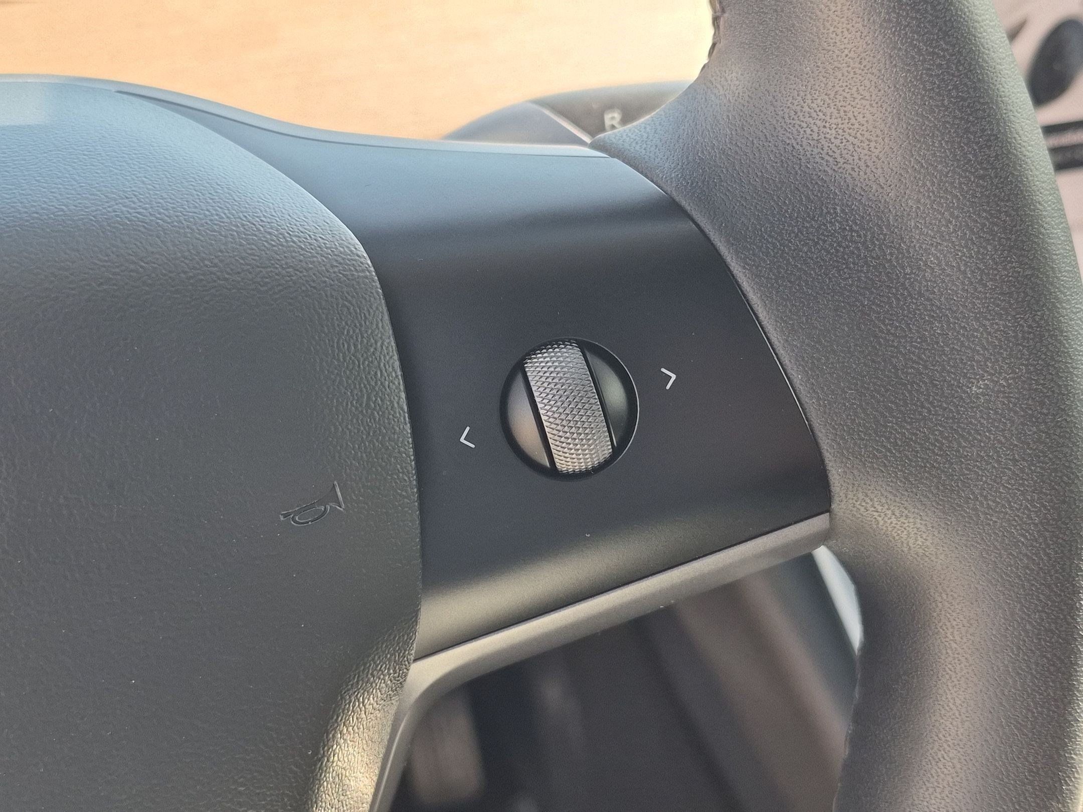Used 2021 Tesla Model Y Long Range AWD/4WD image 19