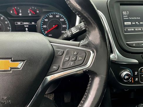 Used 2018 Chevrolet Equinox LT image 17