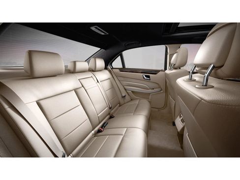 Used 2014 Mercedes-Benz E 350 Sedan image 5