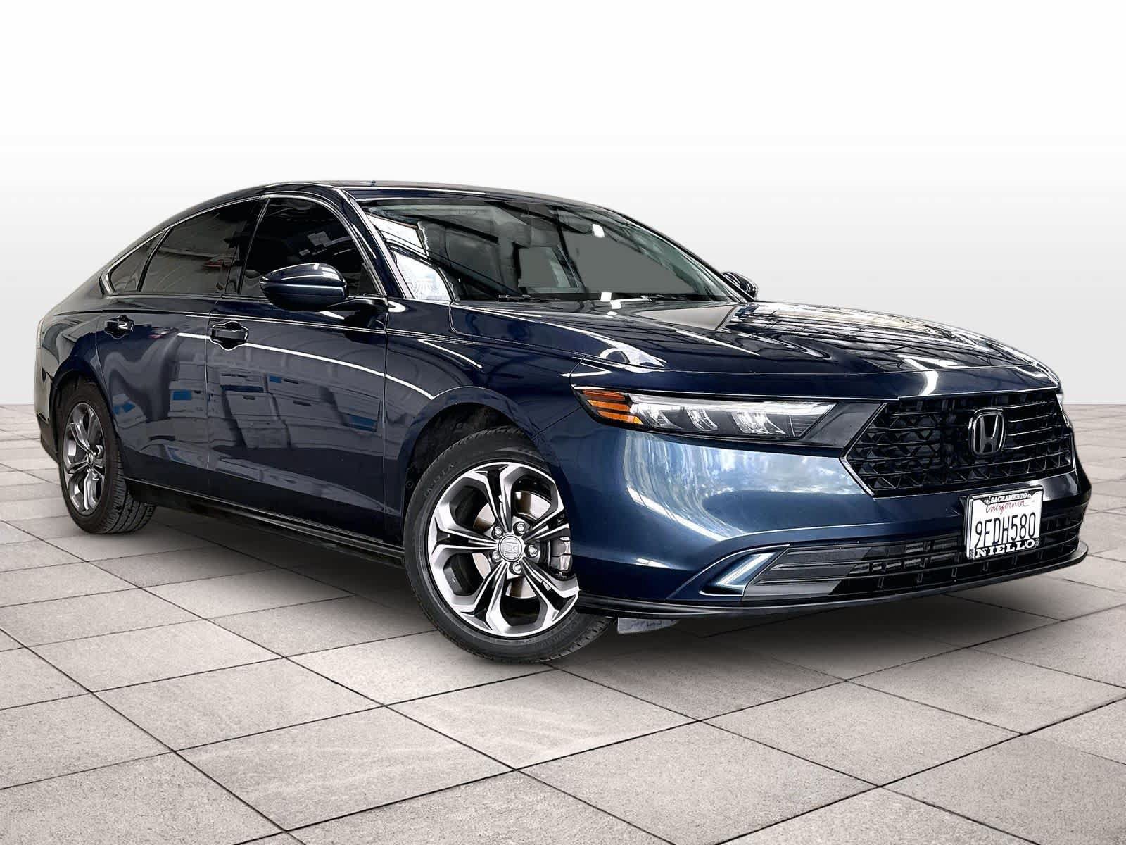 Used 2023 Honda Accord EX image 3