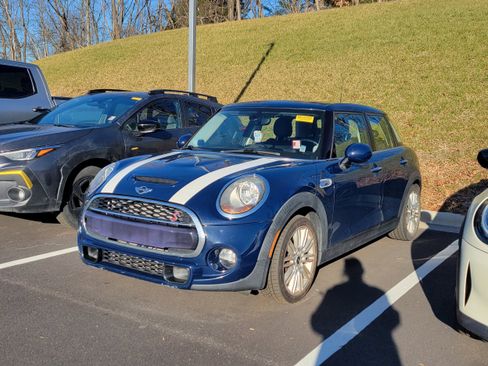 Used 2015 MINI Cooper S image 3