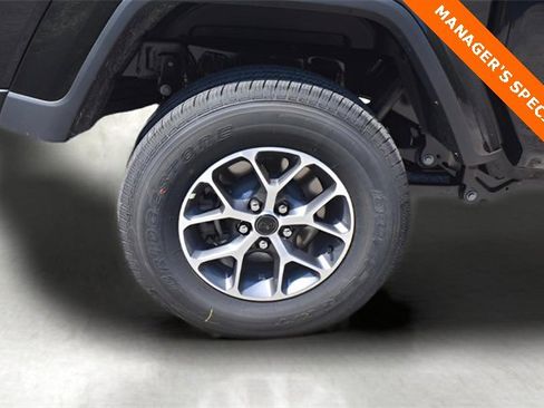 New 2025 Jeep Gladiator Sport image 9