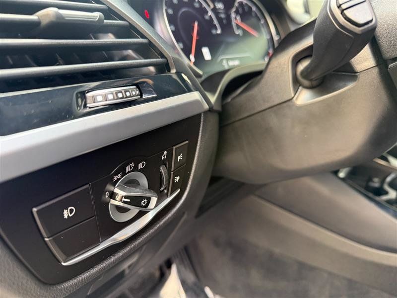 Used 2019 BMW X3 sDrive30i w/ Executive Package RWD image 32