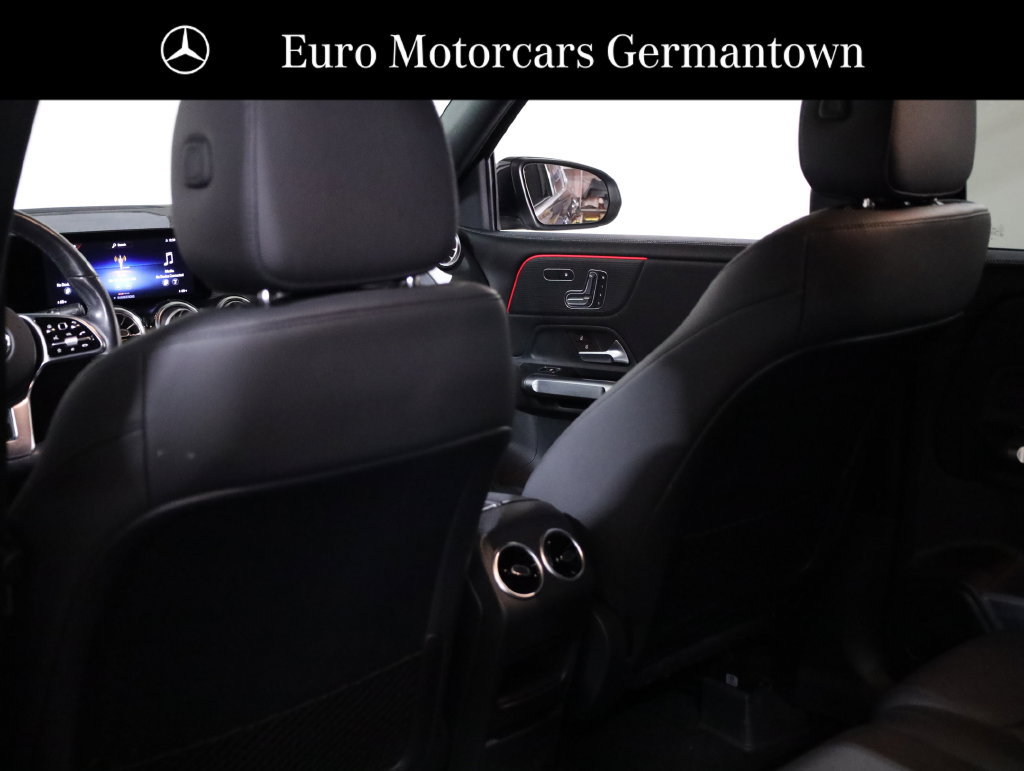 Used 2023 Mercedes-Benz GLB 250 4MATIC w/ Premium Package image 33