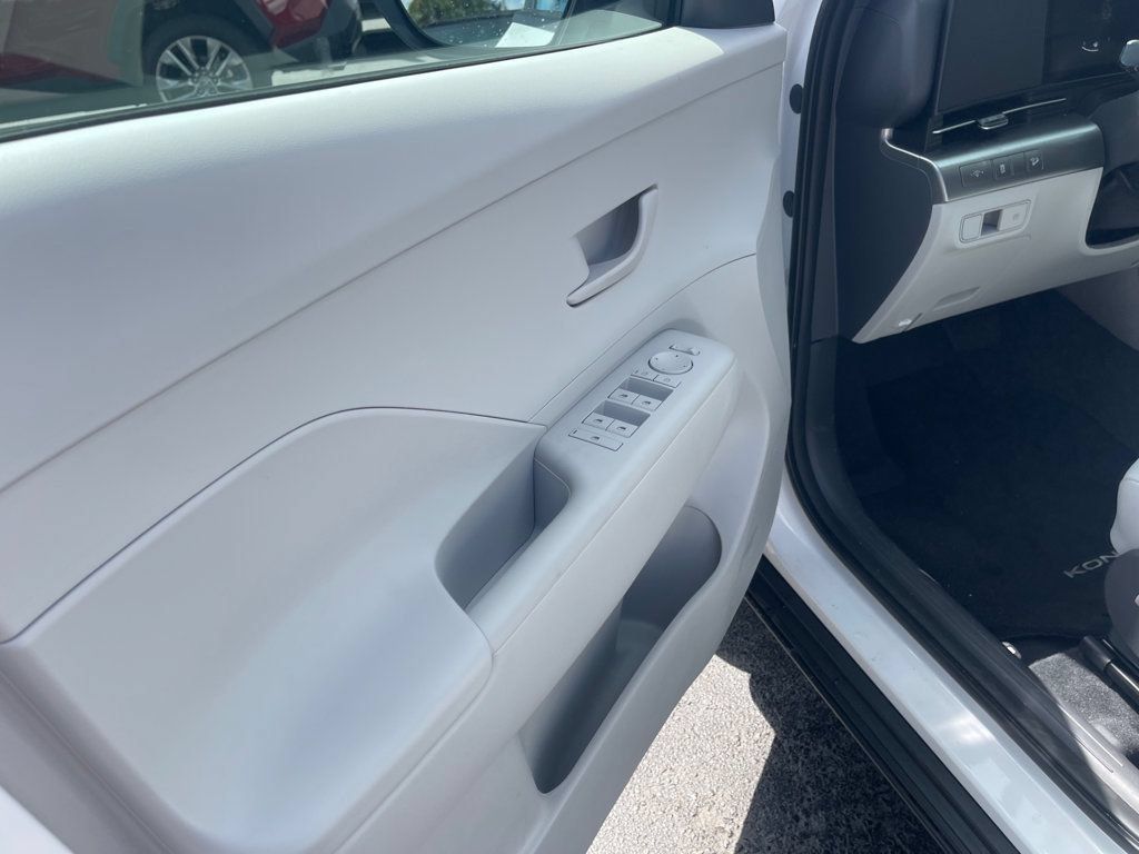 Used 2026 Hyundai Kona SEL Sport FWD image 10