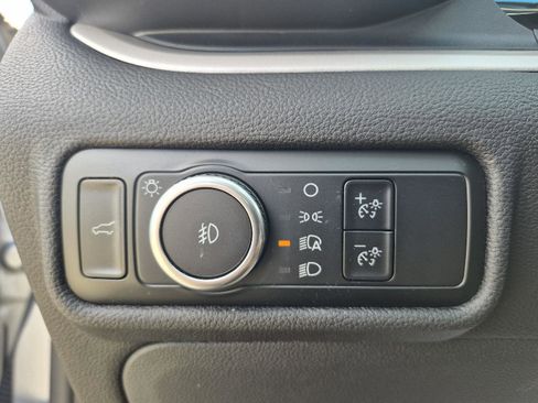 Certified 2023 Ford Explorer XLT w/ Equipment Group 202A image 14