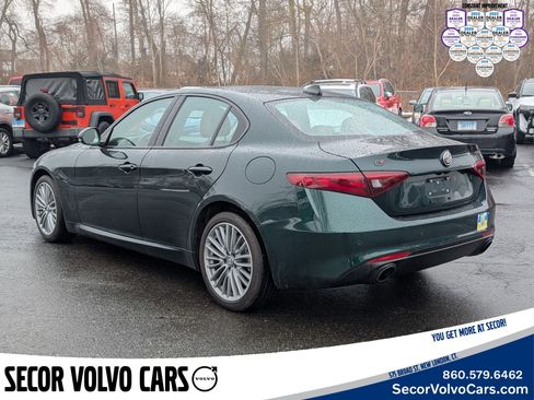 Used 2020 Alfa Romeo Giulia Ti image 4