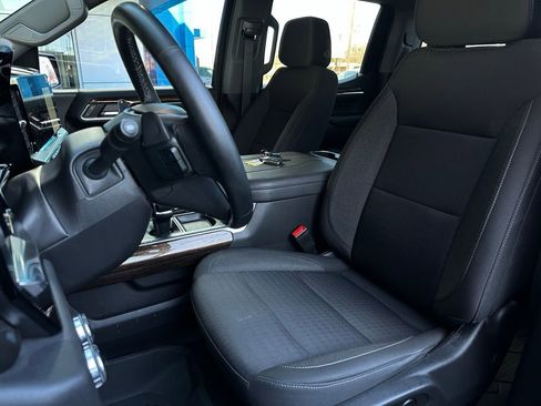 Used 2023 GMC Sierra 1500 Elevation image 13