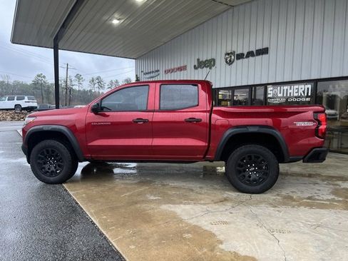 Used 2024 Chevrolet Colorado Trail Boss w/ Advanced Trailering Package image 4