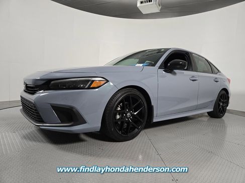 Used 2024 Honda Civic Sport image 2