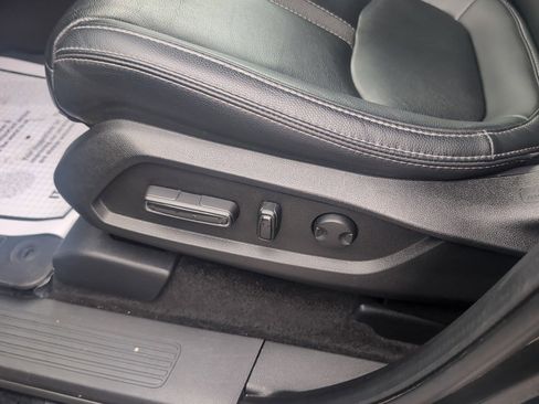 Used 2023 Honda Pilot EX-L image 19