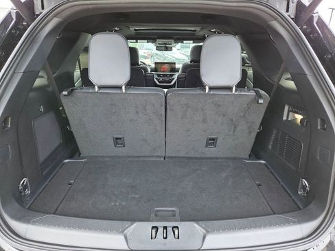 Used 2025 Ford Explorer ST AWD/4WD image 32