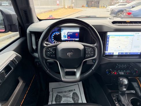 Used 2021 Ford Bronco Badlands image 28