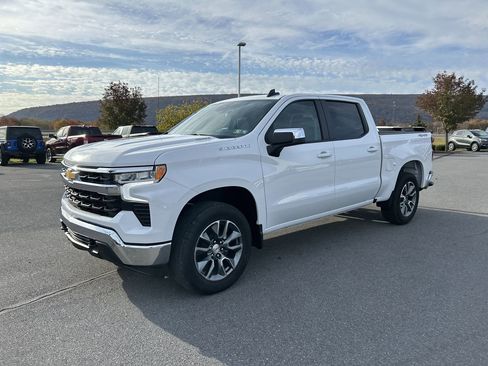 New 2026 Chevrolet Silverado 1500 LT image 3