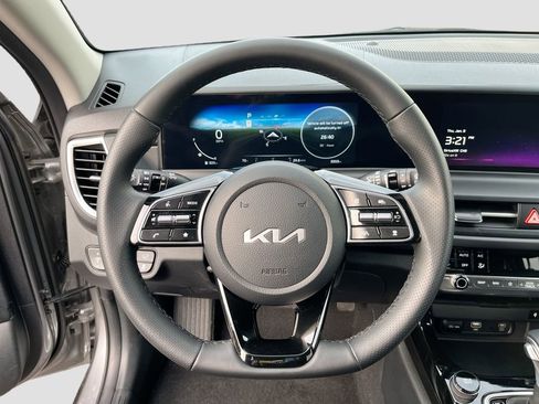 Certified 2025 Kia Seltos SX image 10