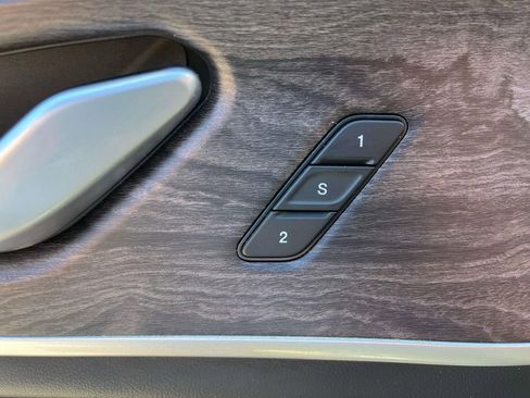 Used 2024 Jeep Grand Cherokee L Limited w/ Luxury Tech Group II image 31