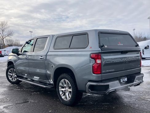 Used 2019 Chevrolet Silverado 1500 LTZ image 29