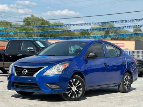 Used 2015 Nissan Versa S Plus FWD image 3