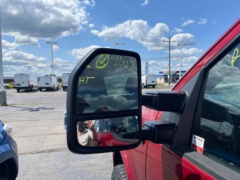 Used 2020 Ford F150 XLT w/ Equipment Group 302A Luxury AWD/4WD image 8
