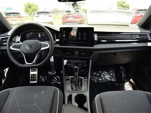 New 2025 Volkswagen Jetta Sport image 7