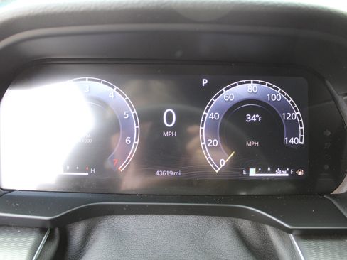 Used 2024 Jeep Grand Cherokee L Laredo image 39