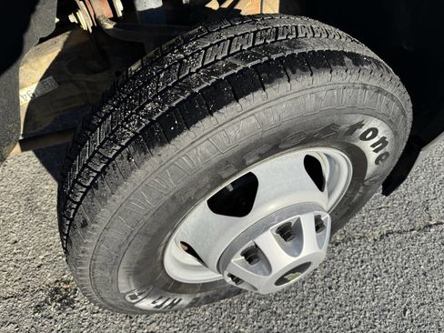 Used 2017 Chevrolet Silverado 3500 W/T image 20