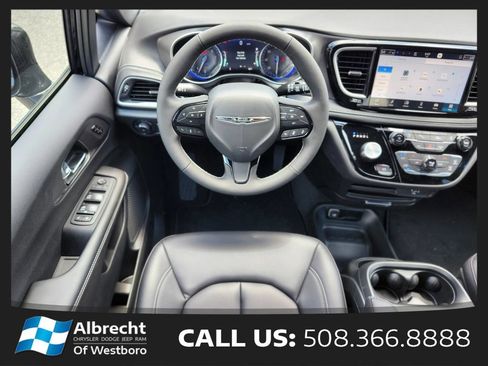 New 2026 Chrysler Pacifica Select w/ S Appearance Package AWD/4WD image 13