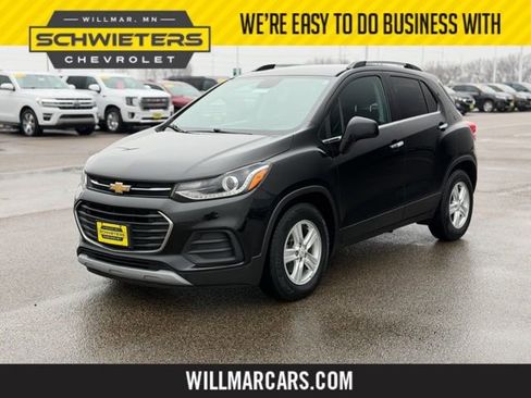 Used 2019 Chevrolet Trax LT w/ LT Convenience Package image 1
