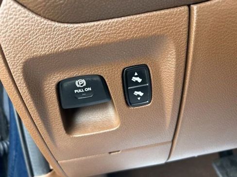 Used 2019 RAM 1500 Laramie image 20