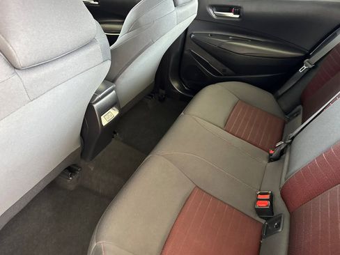 Used 2025 Toyota Corolla SE w/ Convenience Package image 13