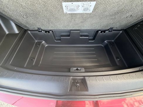 Used 2023 Chevrolet Traverse Premier w/ LPO, Floor Liner Package AWD/4WD image 31