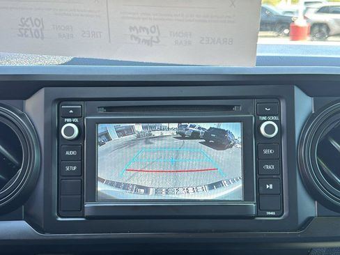 Used 2018 Toyota Tacoma SR RWD image 22