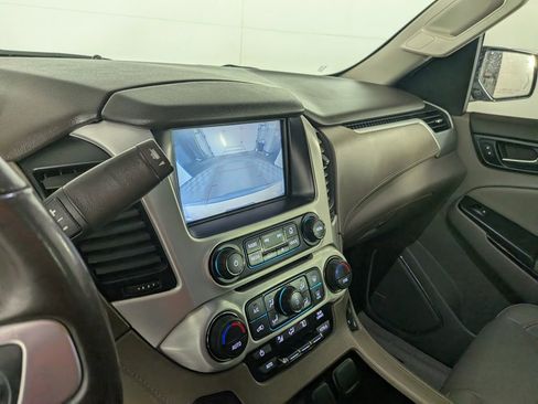 Used 2019 GMC Yukon XL SLT w/ Open Road Package image 25