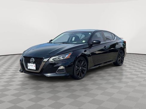 Used 2022 Nissan Altima 2.5 SR FWD image 3