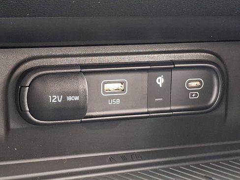 Used 2025 Kia Sportage EX w/ Premium Package image 25