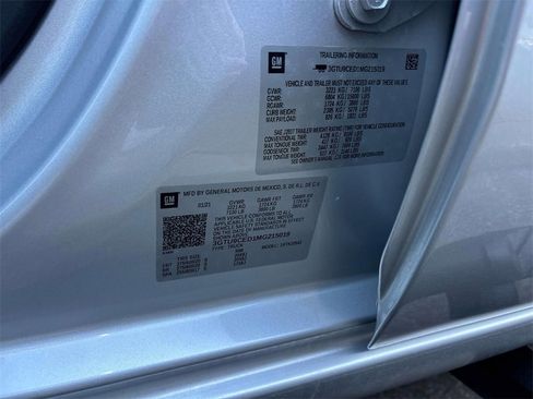 Used 2021 GMC Sierra 1500 Elevation w/ Preferred Package image 33