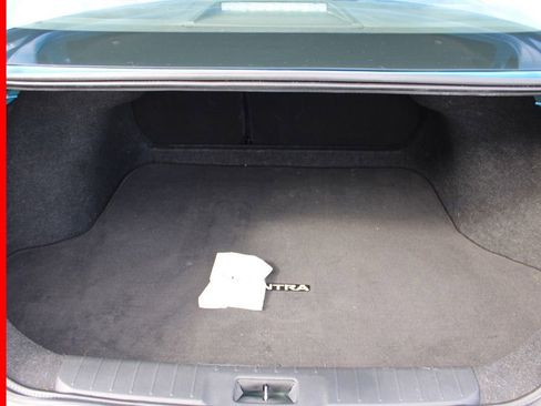 Certified 2021 Nissan Sentra SV image 10