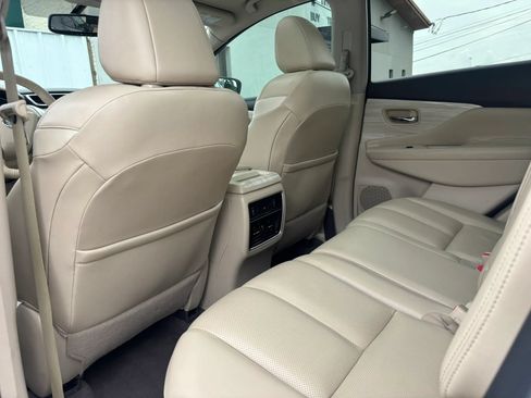 Used 2018 Nissan Murano Platinum FWD image 59
