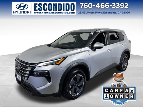 Used 2025 Nissan Rogue SV FWD image 1
