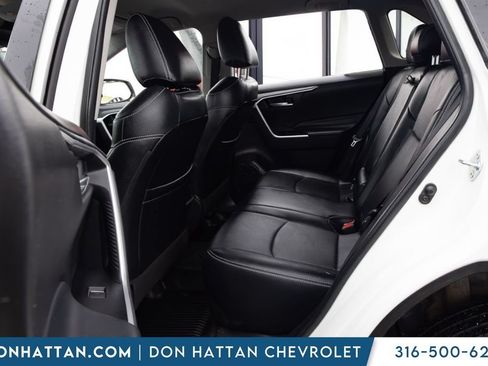 Used 2025 Toyota RAV4 XLE FWD image 15